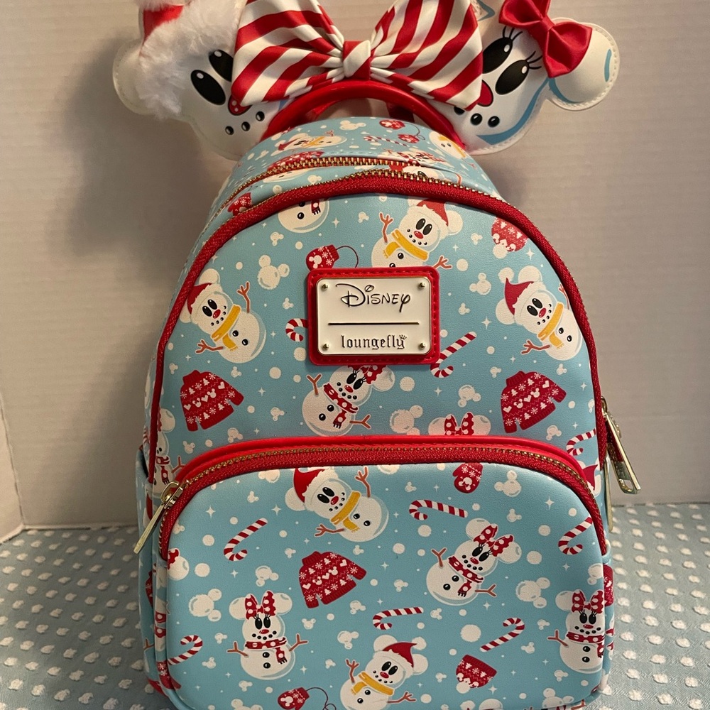 Loungefly Disney Mickey & Minnie Snowman Mini Backpack NWT’s